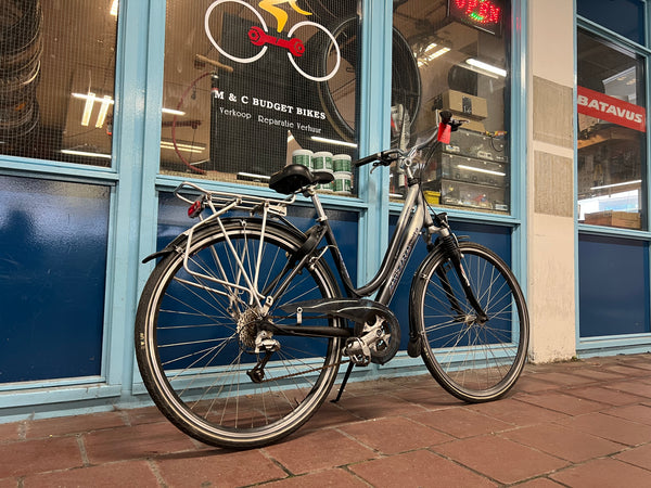 Second-hand women's bicycle Cortina U4 28 inch 51 cm