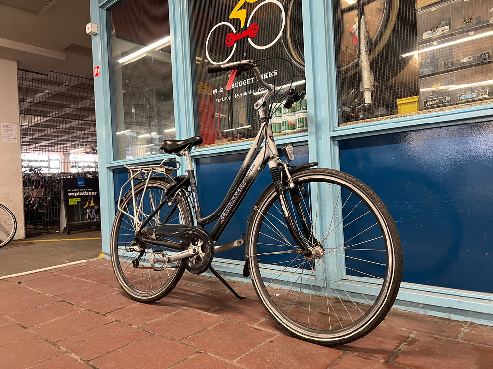 Second-hand women's bicycle Cortina U4 28 inch 51 cm