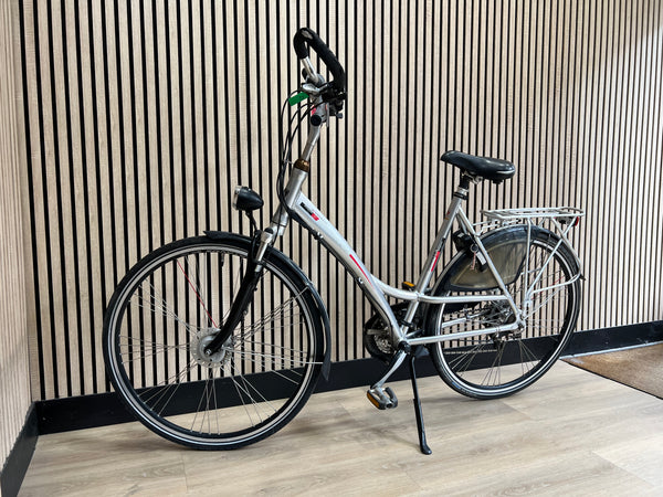 Second-hand women's bicycle Cortina U4 28 inch 51 cm