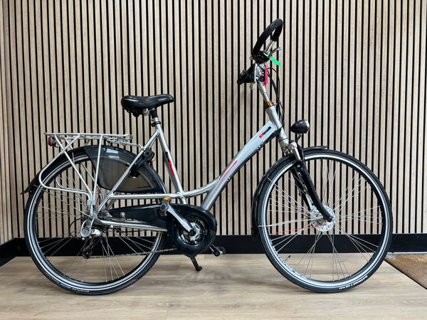 Second-hand women's bicycle Cortina U4 28 inch 51 cm