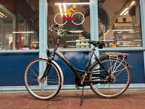 Second-hand women's bicycle Cortina U4 28 inch 51 cm
