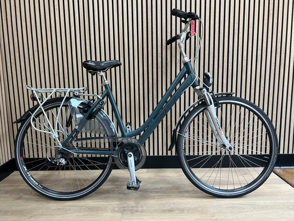 Second-hand women's bicycle Cortina U4 28 inch 51 cm