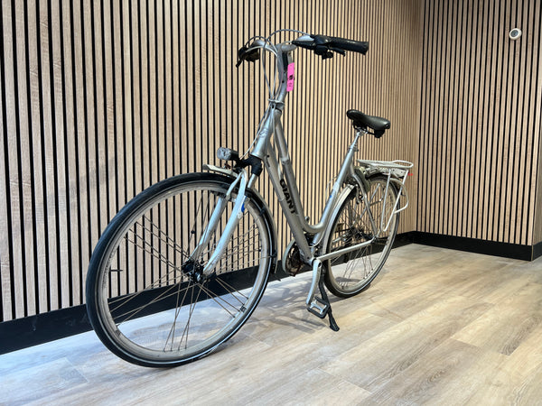 Second-hand women's bicycle Cortina U4 28 inch 51 cm