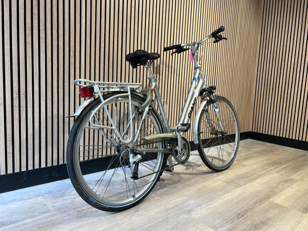 Second-hand women's bicycle Cortina U4 28 inch 51 cm