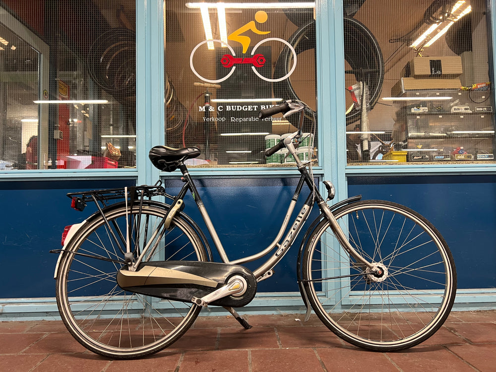 Second-hand women's bicycle Cortina U4 28 inch 51 cm