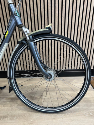 Second-hand women's bicycle Cortina U4 28 inch 51 cm