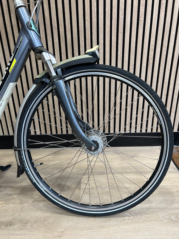 Second-hand women's bicycle Cortina U4 28 inch 51 cm