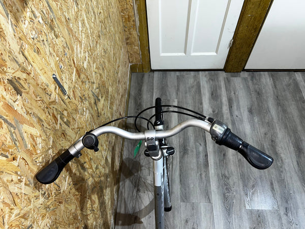 Second-hand women's bicycle Giant Centro 28 inch 50 cm