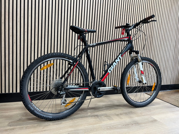 Tweedehands Herenfiets Giant Revel 28 inch 54 cm