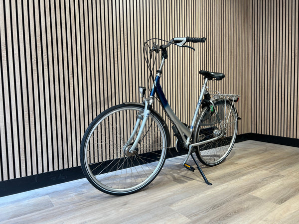 Second-hand women's bicycle Cortina U4 28 inch 51 cm