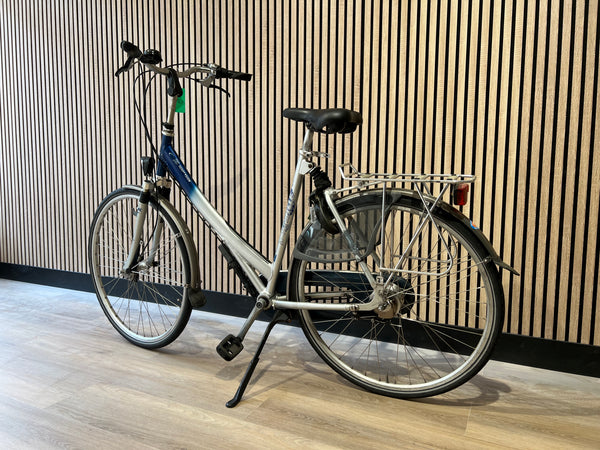 Second-hand women's bicycle Cortina U4 28 inch 51 cm
