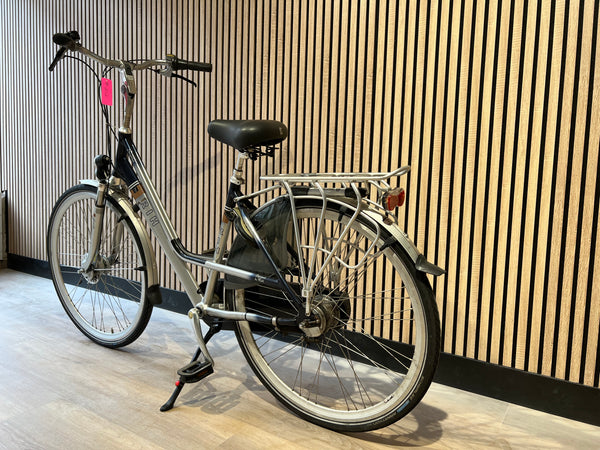 Second-hand women's bicycle Cortina U4 28 inch 51 cm