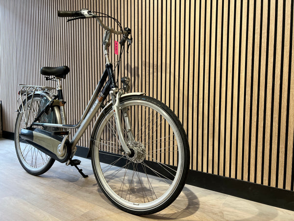 Second-hand women's bicycle Cortina U4 28 inch 51 cm