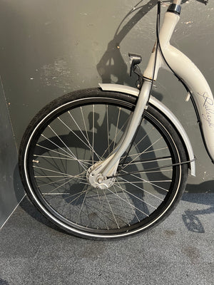 Tweedehands Damesfiets Raleigh fleur 28 inch 56 cm