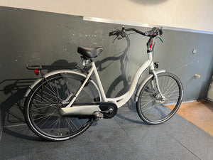 Tweedehands Damesfiets Raleigh fleur 28 inch 56 cm