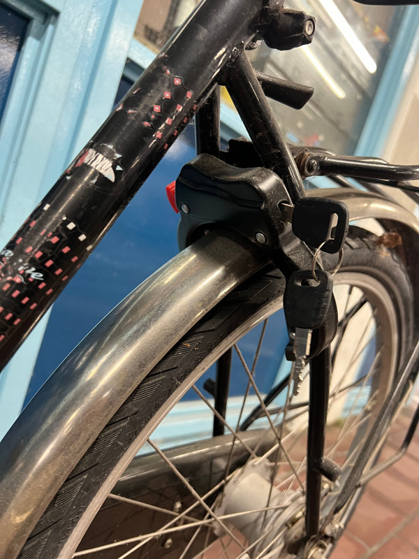 Second-hand women's bicycle Cortina U4 28 inch 51 cm