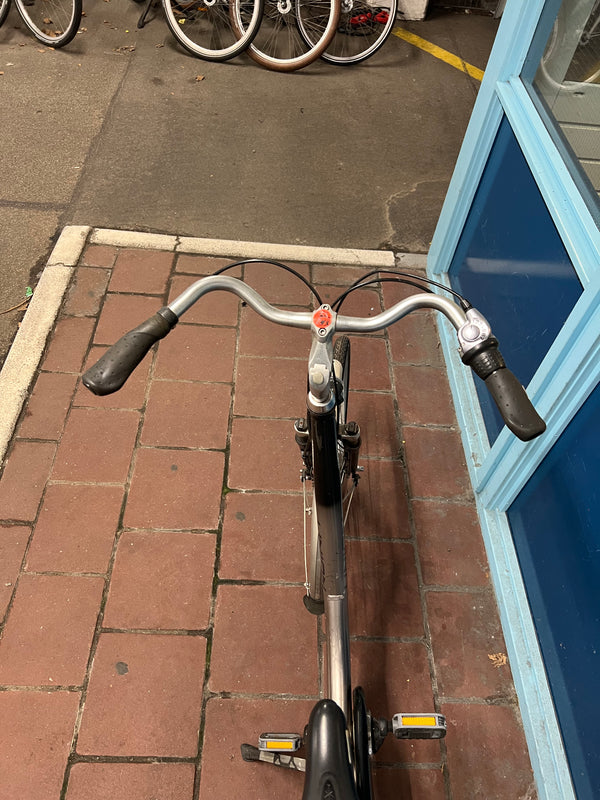 Second-hand women's bicycle Cortina U4 28 inch 51 cm