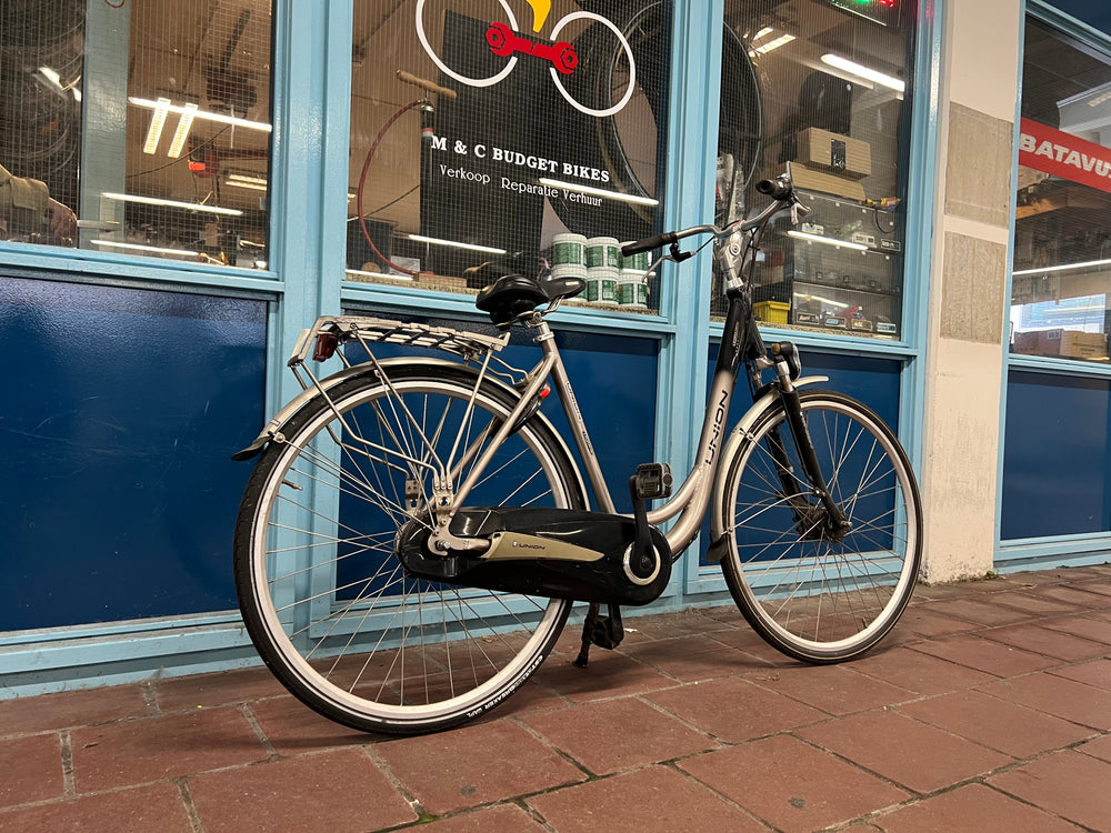 Second-hand women's bicycle Cortina U4 28 inch 51 cm